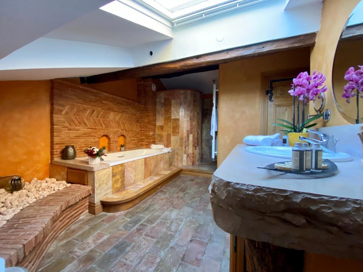 Domaine De La Ruisseliere Hotell Lacenas Eksteriør bilde