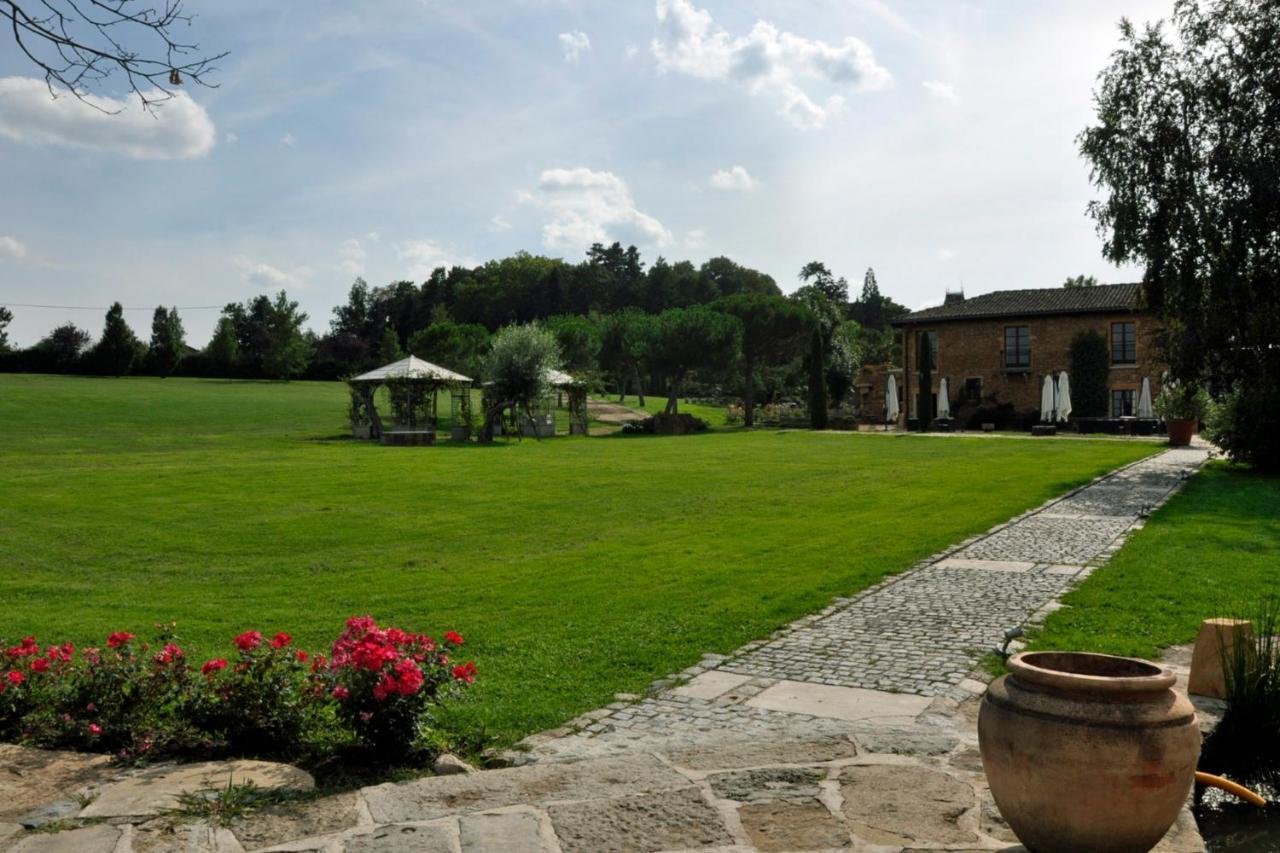 Domaine De La Ruisseliere Hotell Lacenas Eksteriør bilde