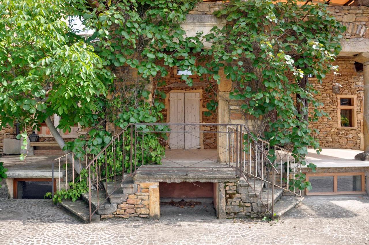 Domaine De La Ruisseliere Hotell Lacenas Eksteriør bilde