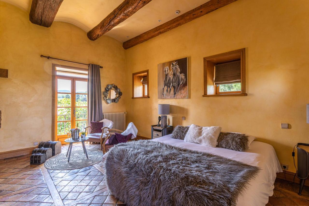 Domaine De La Ruisseliere Hotell Lacenas Eksteriør bilde