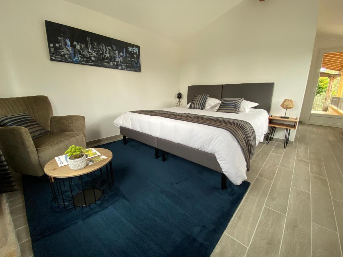 Domaine De La Ruisseliere Hotell Lacenas Eksteriør bilde