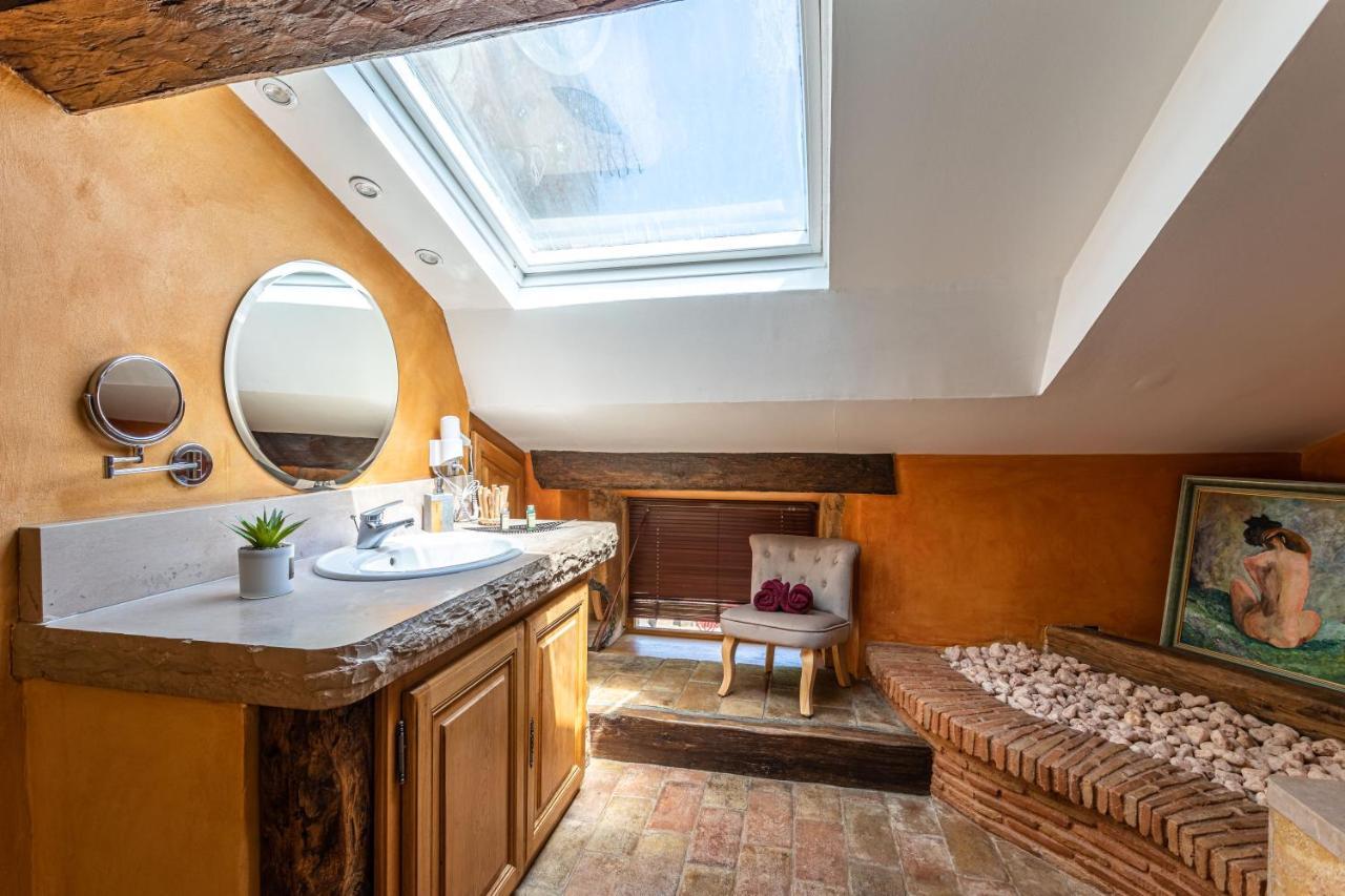 Domaine De La Ruisseliere Hotell Lacenas Eksteriør bilde