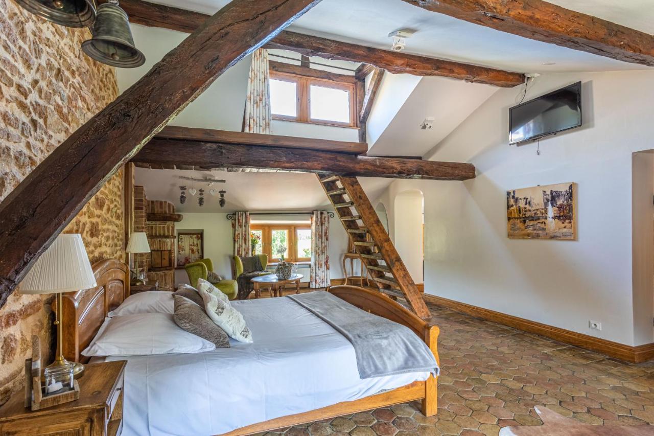 Domaine De La Ruisseliere Hotell Lacenas Eksteriør bilde